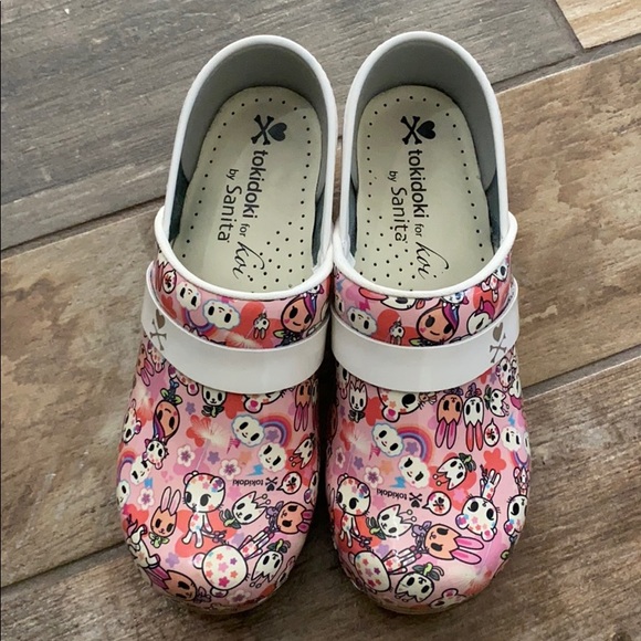 sanita tokidoki clogs